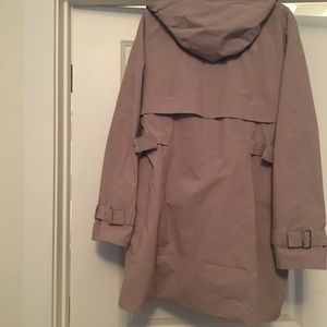 North Face  brand new rain jacket for women!